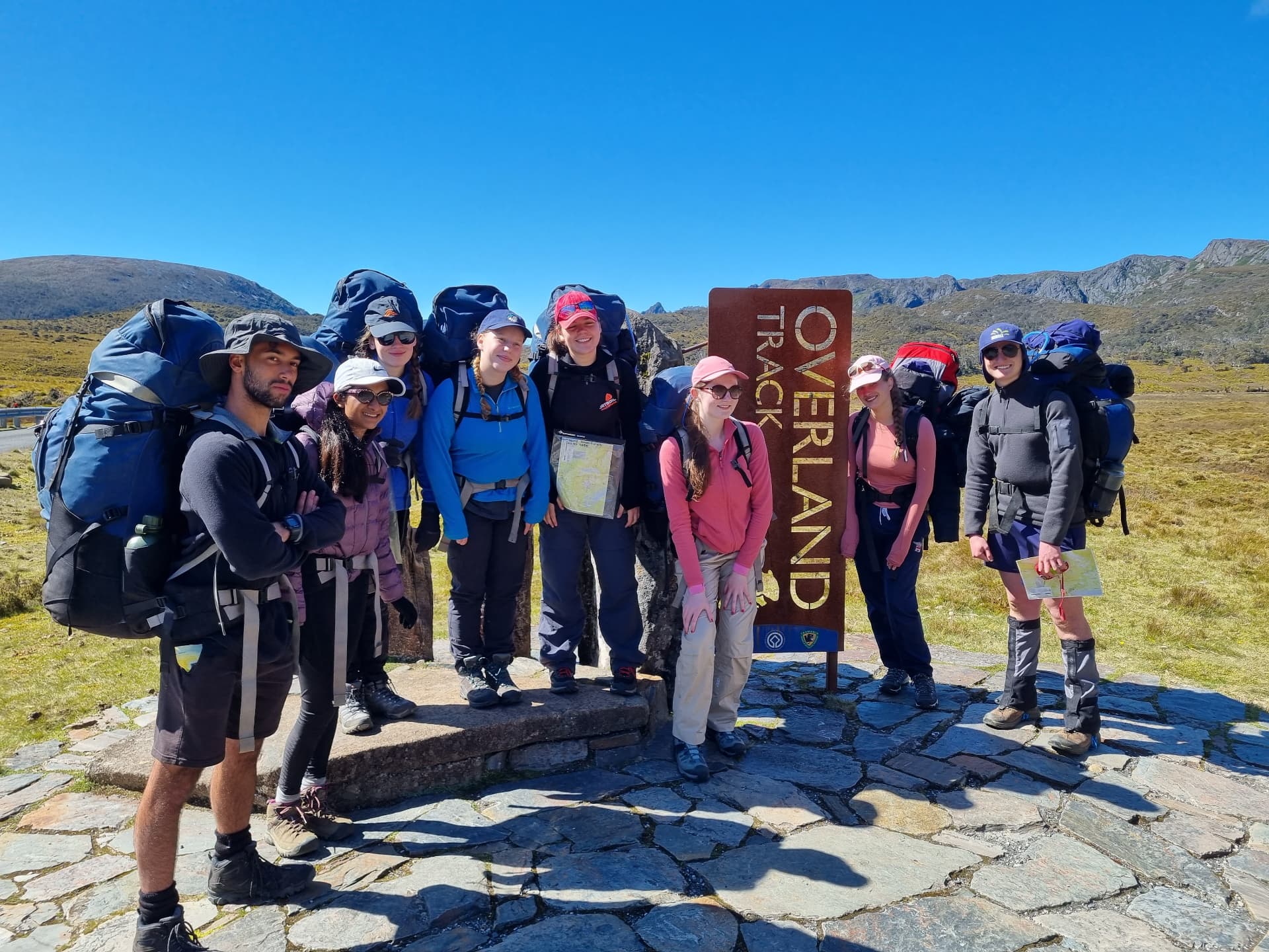 Gold Adventurous Journey team navigating